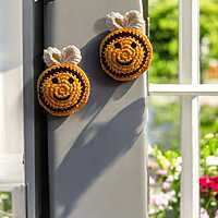 Crochet Bee Magnet